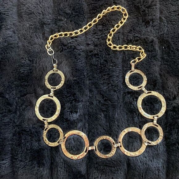 Vintage Accessories - Vintage gold tone link belt.